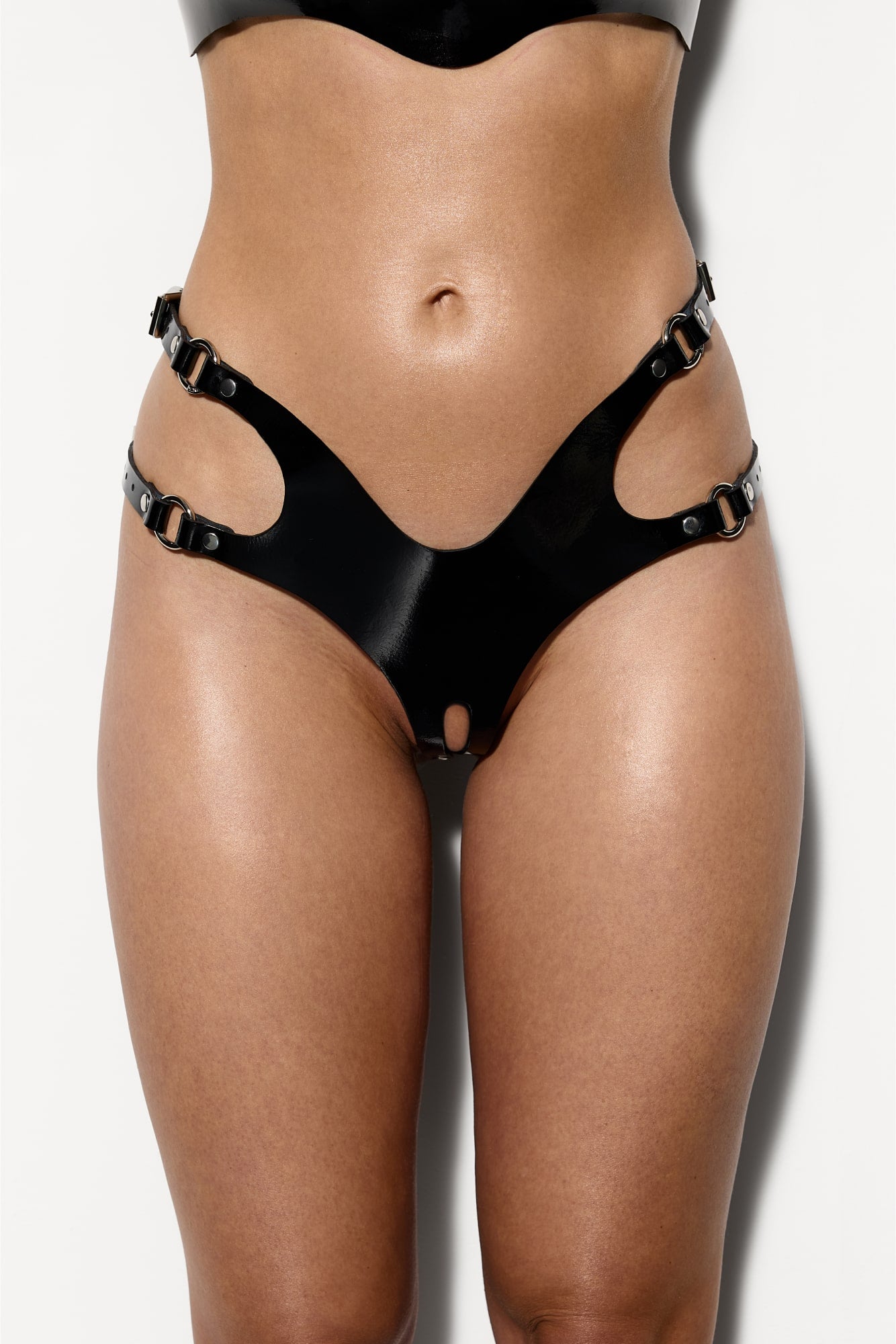 Sakura Lacquer Leather Crotchless Panties – Black